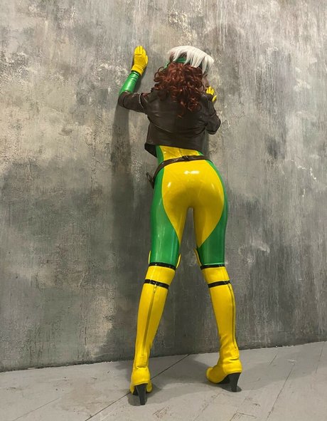 Anastasia Galuzina on onlyfans