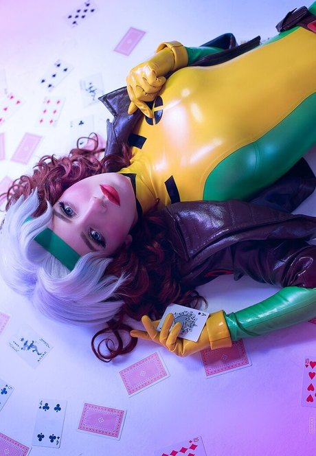 Anastasia Galuzina onlyfans striptease