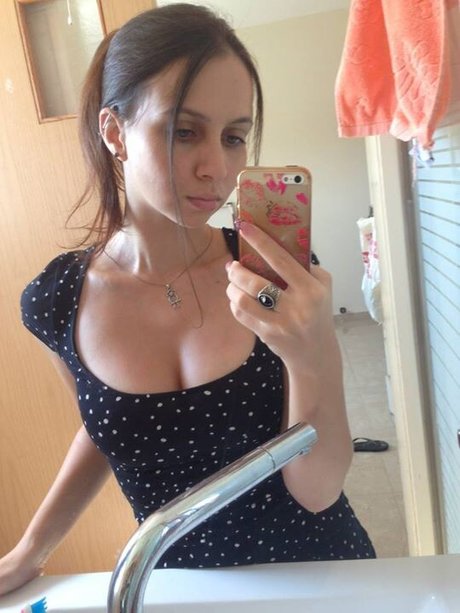 Jennie Naz nude leaked onlyfans