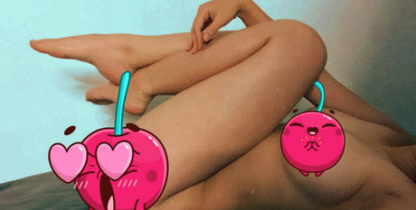 Tsuki Chan sexy onlyfans