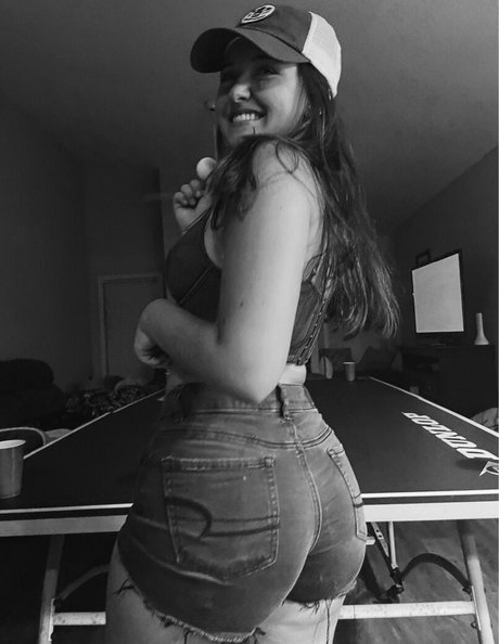 karissannette onlyfans nude pictures