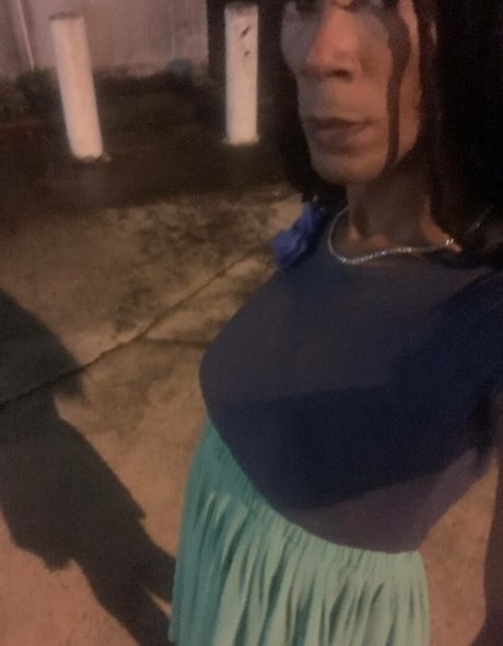 Capri Starr onlyfans ass