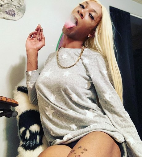 Capri Starr onlyfans uncensored