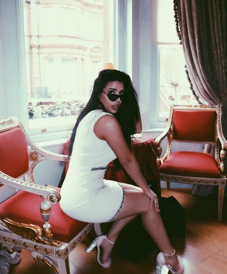 Mizz Ellaa ASMR onlyfans model photo