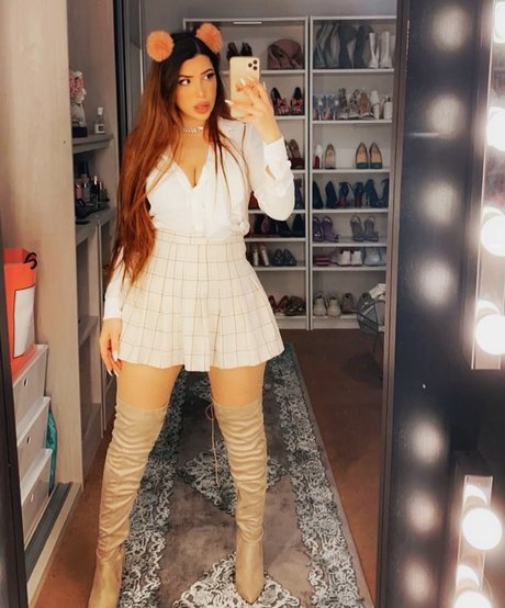 Mizz Ellaa ASMR onlyfans de