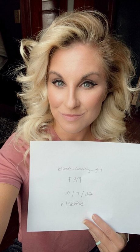 Blonde Country Girl onlyfans porn