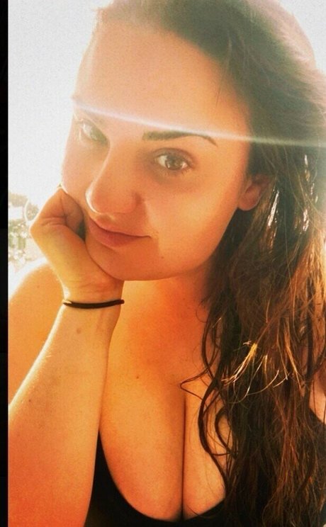 charworksoutlife onlyfans striptease