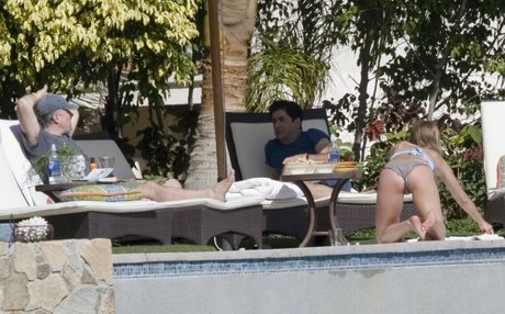 skinny asian teen onlyfans nude slide