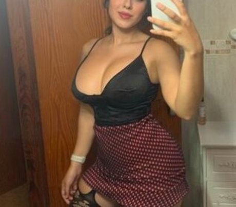 Rania hey strip onlyfans