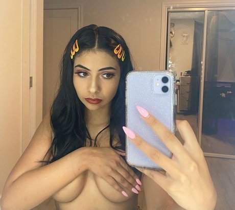 blonde teen pussy onlyfans porno depiction