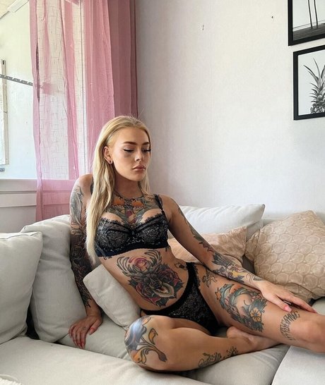 Aurajoutsenlampi naked onlyfans