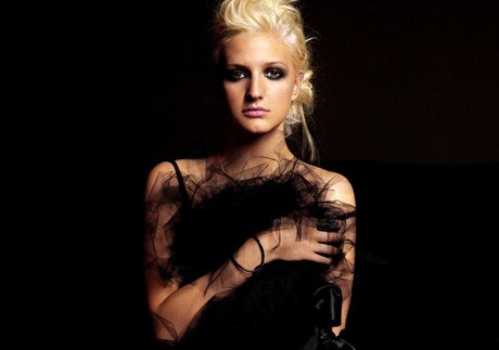 Ashlee Nicole Simpson onlyfans ass