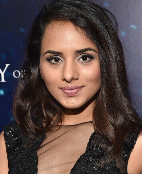 Aparna Brielle nude porn onlyfans