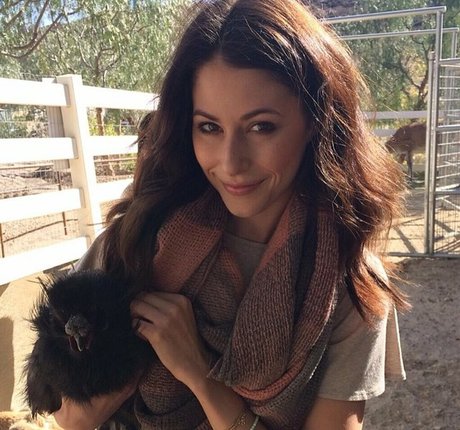 Amanda Crew nude only fans leaks