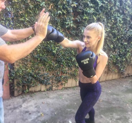 Alena Savostikova Profile image