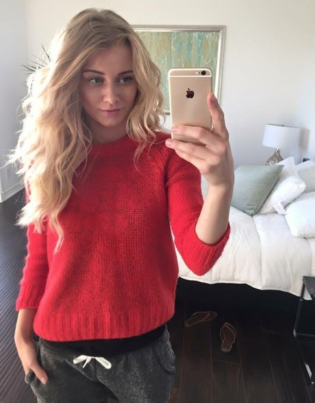 Alena Savostikova onlyfans leakd