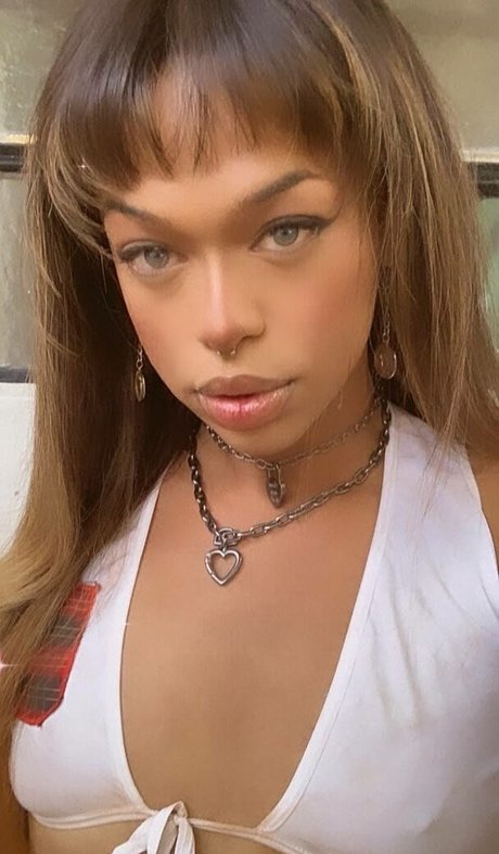 Carla Amaral onlyfans sextape leak