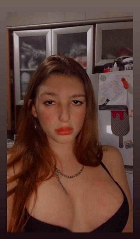 Nicky Oberlin onlyfans topless