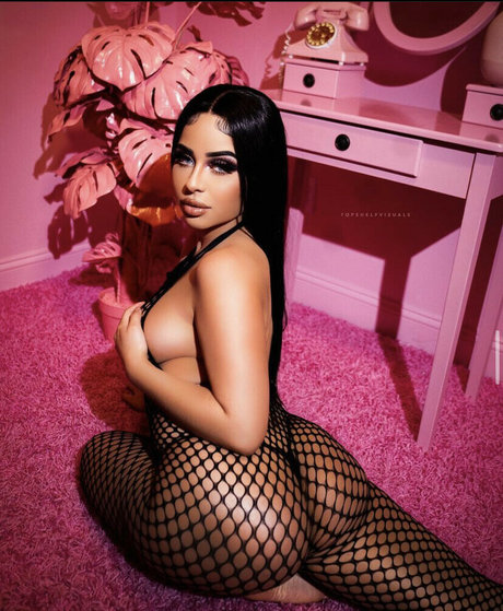 Claudiamolina a onlyfans archive