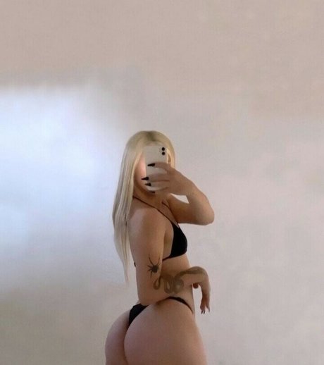 Maiafeel onlyfans model images