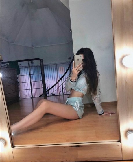 Meflia onlyfans leak ass