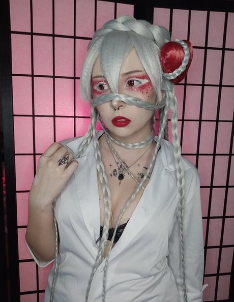 Christine Usi onlyfans leaked photos