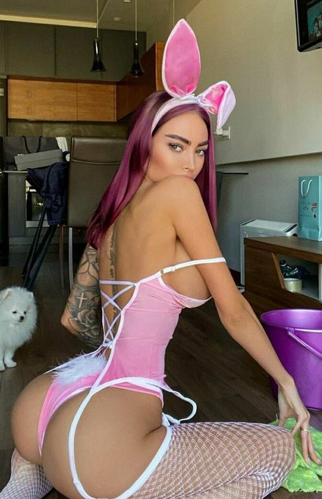 Alena Omovich onlyfans nudes