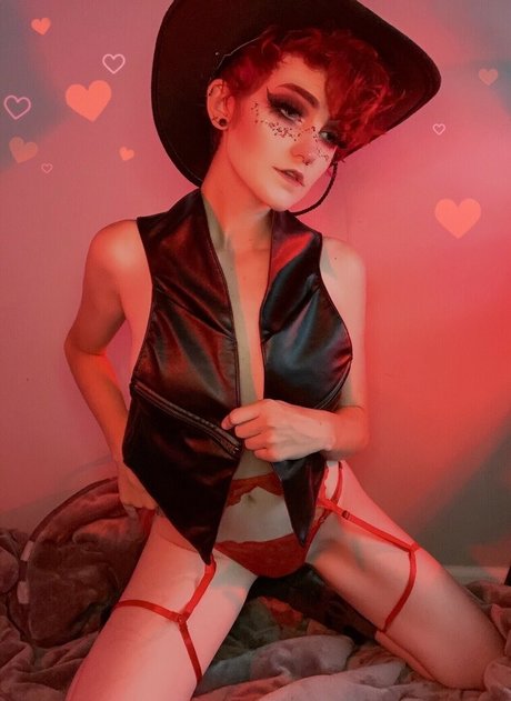 M Blackburn onlyfans leaks