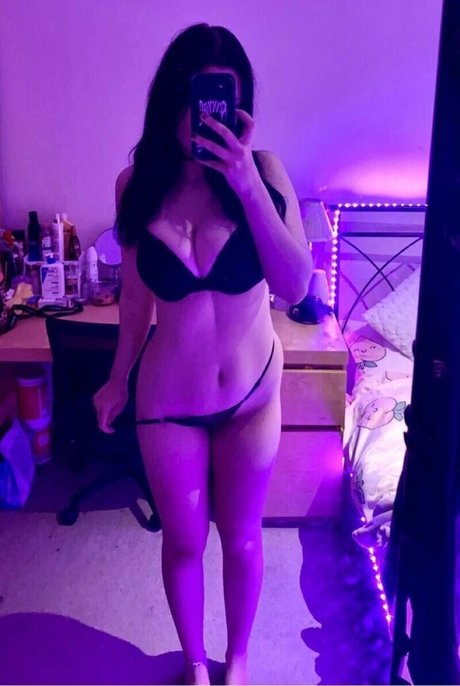 Sashadreamofficial onlyfans leaked pics