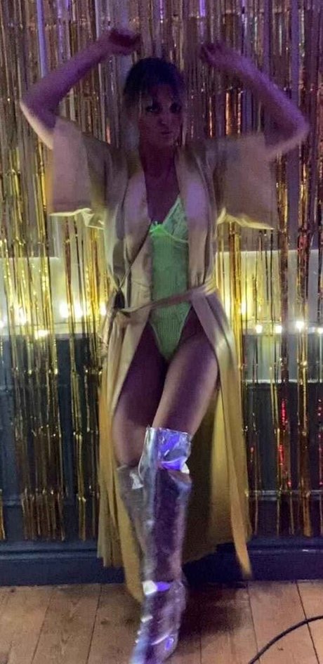 Morgana Robinson onlyfans nude pics