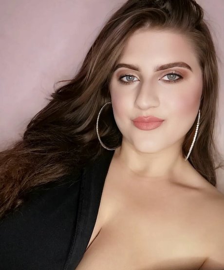 ale official100 only fans pics