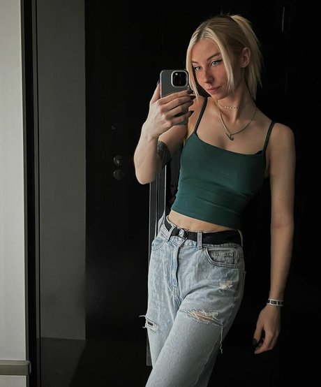 veylaneey onlyfans leaked pictures