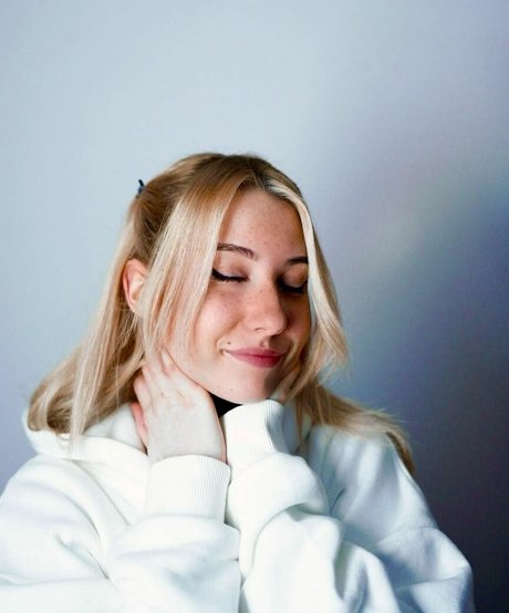 veylaneey only fans leaked porn