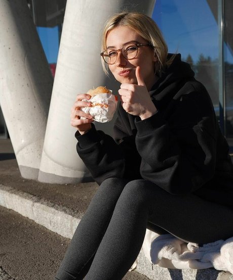 veylaneey sexy onlyfans