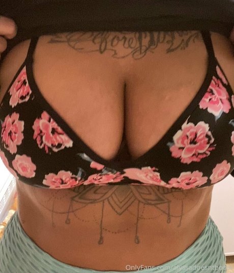 Alyssadoesntboost onlyfans leaked nudes