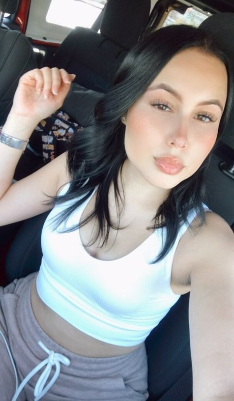 Alejandramariaxo onlyfans pictures