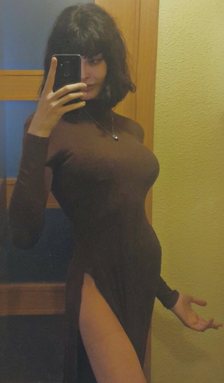 Niki Zmf onlyfans model photo