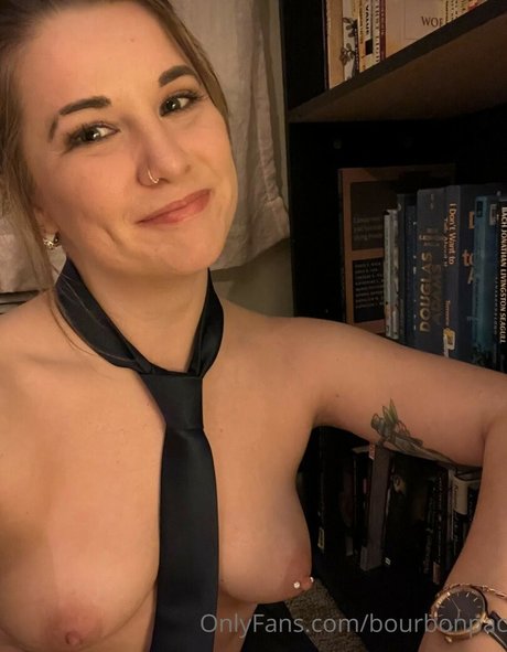 Bourbonformyalpacas new onlyfans leaks