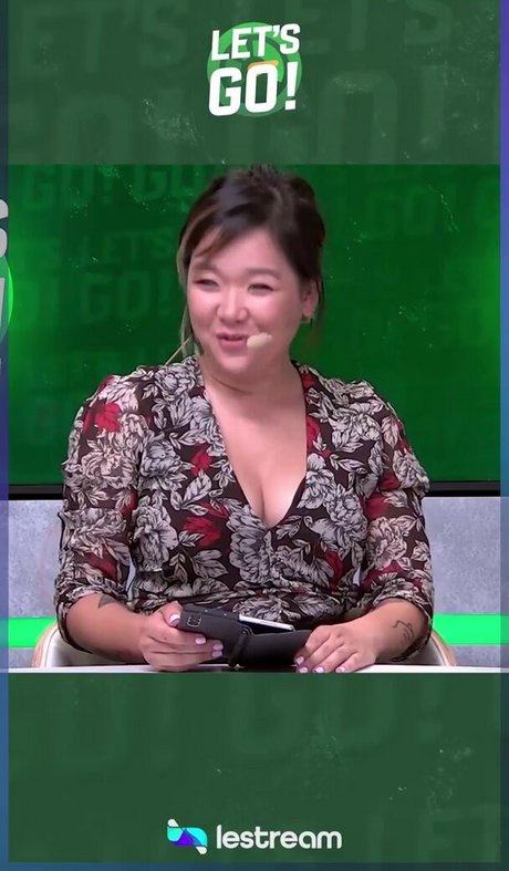 Marie C Palot strip onlyfans