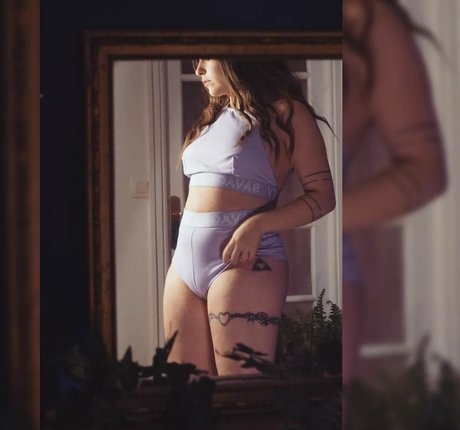 Shakaam is on onlyfans