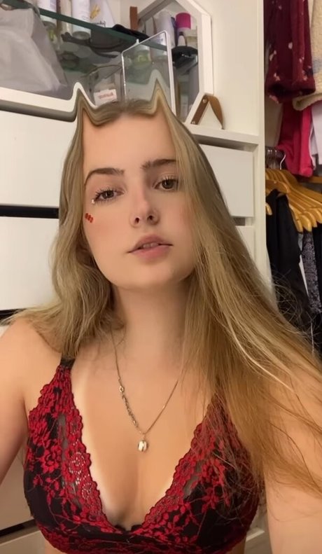 Camila Moroz onlyfans nide