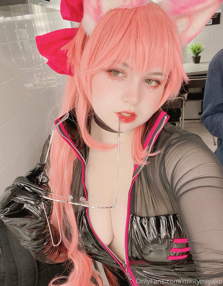 MintyMiyako only fans naked