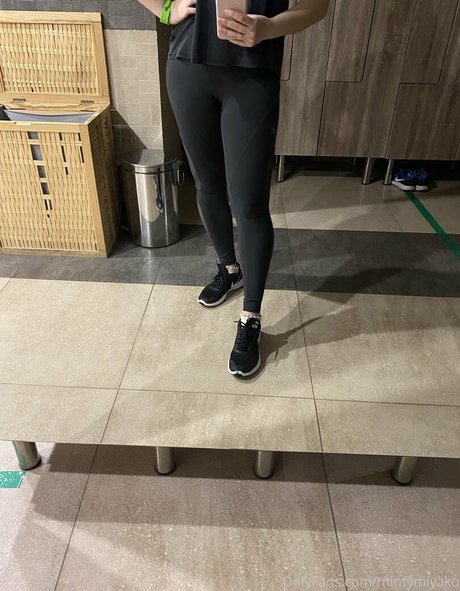 MintyMiyako onlyfans archives