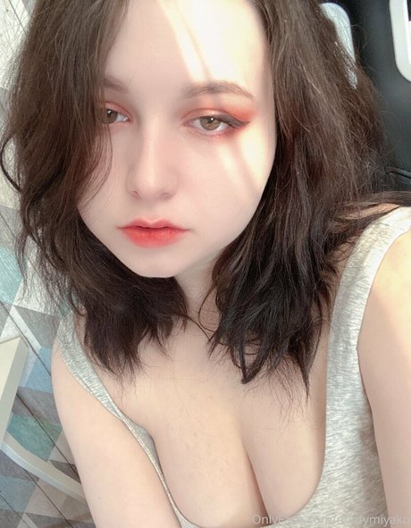 MintyMiyako onlyfans leak sex