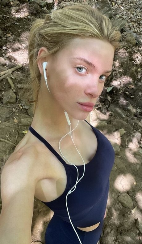 Emrosee Davies onlyfans nude leaked