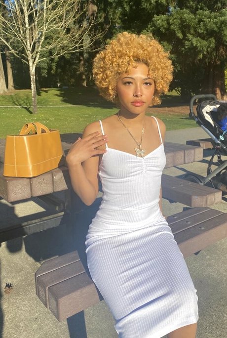 maricalamariii onlyfans pic