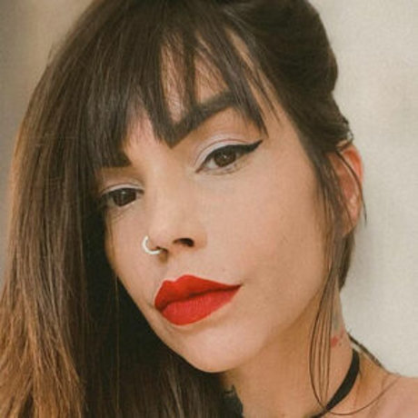 lellycristie nude only fans leaks