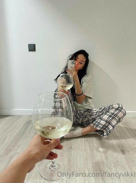 FancyVikki onlyfans xx