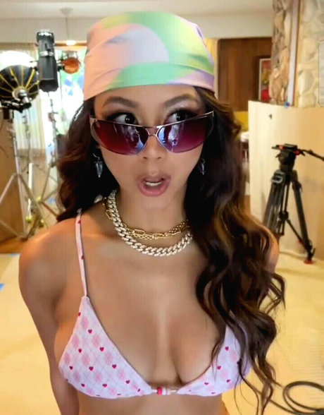 Ylona Garcia onlyfans xxx