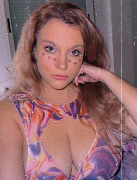 Carmen Curvy onlyfans nude